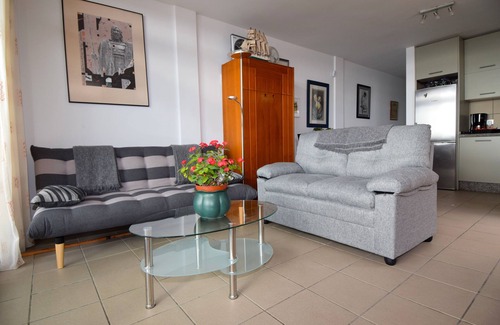 El Medano Apartment | Casa Médano 37 Beach apartment, overlooking the sea.