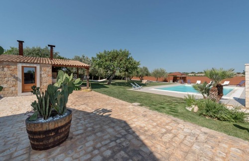 Casale Zappulla Villa | Casa Natia - Luxury Villa with pool