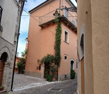 Castel San Vincenzo House | Casa Nynfa
