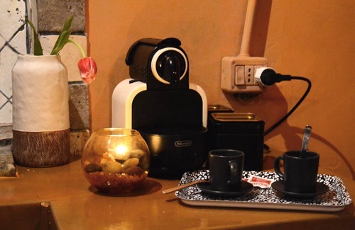 Calcata Historic Town Apartment | Casa Odette - Little house inside the village of Calcata