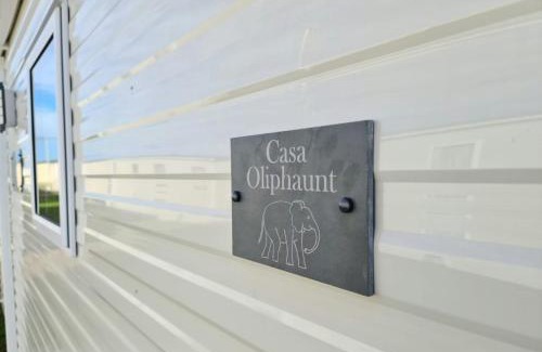 Swalecliffe Resort | Casa Oliphaunt