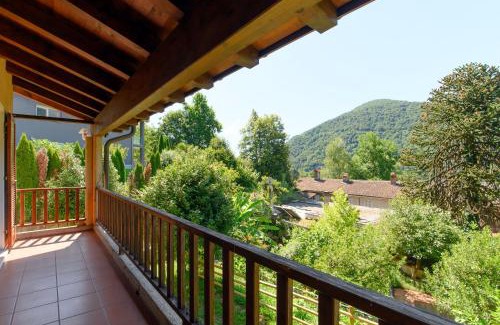 Monteggio Apartment | Casa Ortensia by Quokka 360 - Cozy house with garden