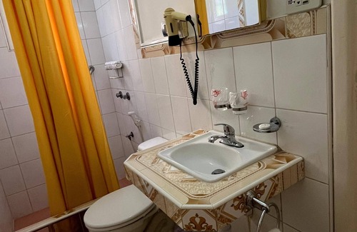 Holguin Bed & Breakfast | Casa Oscar