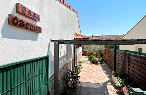 Pitillas House | Casa Ozcoidi, acogedor alojamiento con jardín y piscina en el centro de Navarra