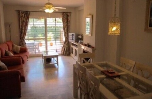El Portil House | Casa Palmera 3 bedrooms, sleeps 6. Community WiFi