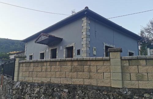 Santa Eulalia de Morcin House | Casa pando 49