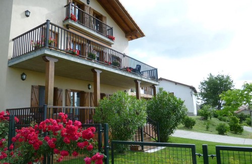 Cendea de Olza Apartment | Casa Paskalena