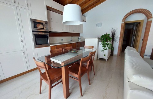 Bardolino Apartment | CASA PERGOLA 1 - Elegant apartment for 6 people- swimming pool and parking space