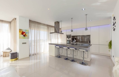 Teulada Villa | Casa Quilmes - Six Bedroom Villa, Sleeps 12