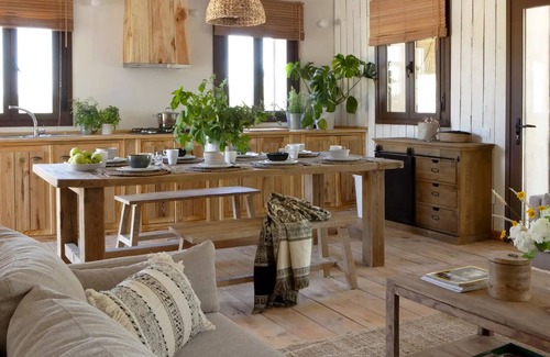 Cervera de los Montes House | Casa Rehabilitada en una Finca de Toledo con Vistas a la Sierra de Gredos