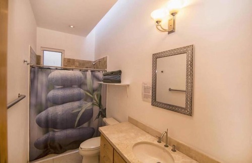 Pedregal House | Casa Robyn