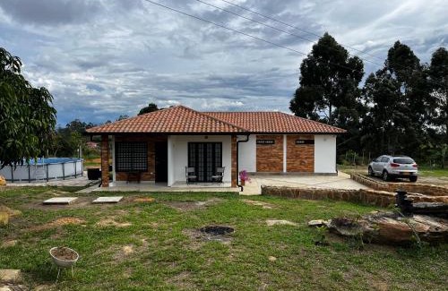 Los Santos House | Casa Roca con piscina Hospedaje Campestre