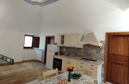 Tione degli Abruzzi Apartment | Casa Rondinella: Cozy apartment in an 18th century palazzo