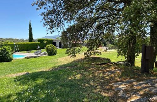 Quintanilla de los Adrianos House | casa rural de un artista en plena naturaleza piscina y parque de esculturas en villarcayo