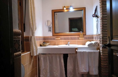 Torrejon El Rubio House | Casa Rural Peña Falcon