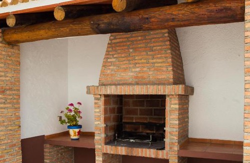 Las Nogueras House | Casa Rural Rosa Blanca