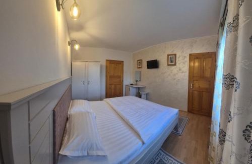 Vama House | Casa Sandina
