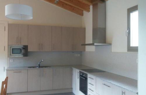 Cellers Villa | CASA SAPEIRÓ - Allotjament Rural