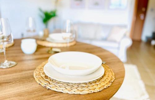 Cerro Apartment | Casa Sebastiano am Lago Maggiore - familienfreundliches Ferienhaus mit Pool