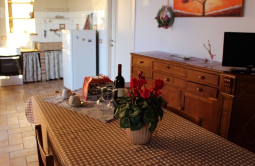 Albisano Apartment | Casa Silvia II near Torri del Benaco