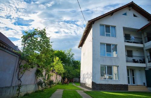 Salatrucel House | Casa Sima