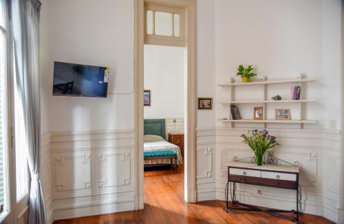 Buenos Aires Central Business District Apartment | Casa Tacuari San Telmo