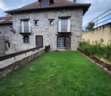 Fago House | Casa Tadeguaz