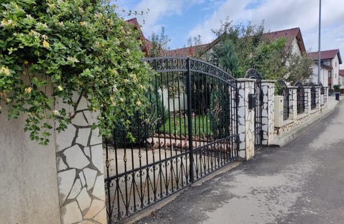 Sinpetru House | Casa Tenciu
