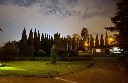 Financial District Villa | Casa tessla