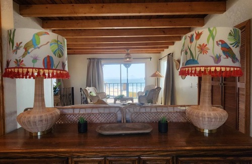 Ensenada Cottage | CASA TIKI - Tropical Beachfront Chilluxe