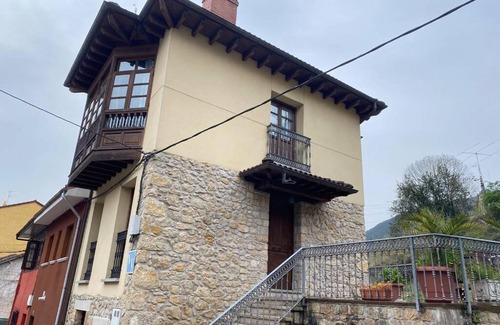 Infiesto House | Casa Triana, lugar idóneo para 4 o 6 huéspedes.