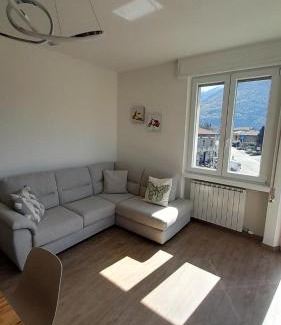 Costa Volpino Apartment | Casa Vacanza Aurora