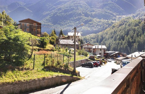 Chiesa in Valmalenco Apartment | Casa Vacanza La Rocca Bilocale