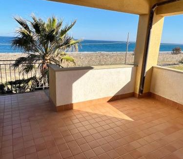 Bianco Villa | Casa vacanze fronte mare
