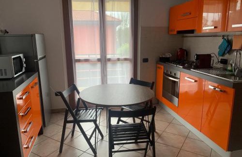 Biandronno House | Casa Vacanze La Betulla