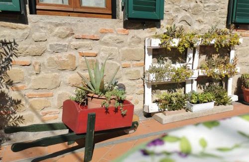 Uzzano Apartment | Casa Velia