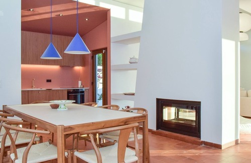 Almoinha House | Casa Vista Verde by LovelyStay
