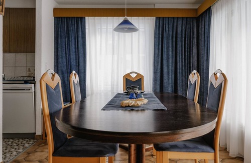 Reckingen Apartment | Casa Yolanda 1. OG Süd by Interhome