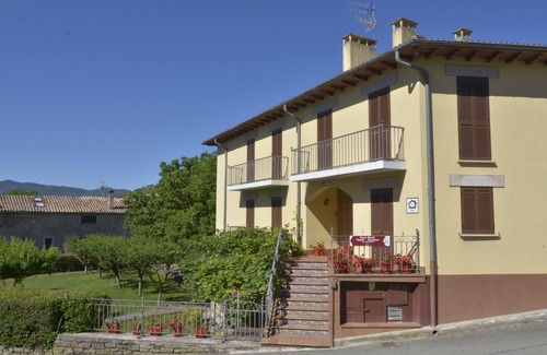 Ibero Cottage | Casa Zubiri-Anocibar I y II for 10 people
