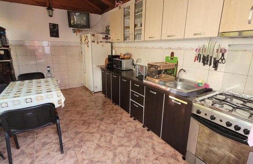 2 Mai House | CASACAMELIA