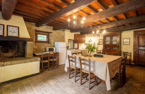 Pieve di Chio Villa | Casale il Ginepro In Cortona, Tuscany