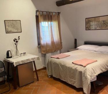 Zona LVIII Prima Porta Bed & Breakfast | Casale Monte Oliviero - Bike Friendly B&B