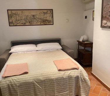 Zona LVIII Prima Porta Bed & Breakfast | Casale Monte Oliviero - Bike Friendly B&B