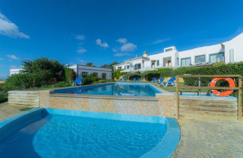 Ariolos Villa | Casas de Campo em Estoi by Garvetur