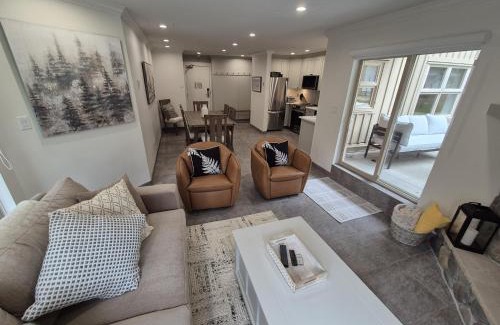 Village North Apartment | Cascade by Elevate Vacations