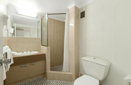 Cairns Central Business District Apartment | Cascade Gardens