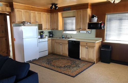 Caseville Cottage | Caseville/Oak Point Beach House