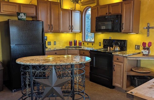 Mesa County Cabin | Casita in the Canyons, Extreme privacy, locked and gated with spectacular views.