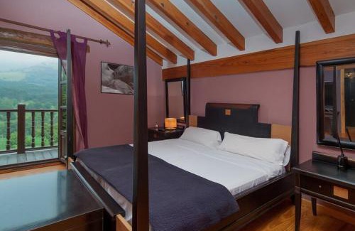 Hornedo Villa | Casona Los Fresnos, con piscina