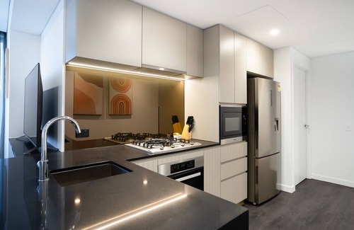 Brisbane Central Business District Apartment | CASSA ONE - Luxury 2b Apt in Brisbane City w/Pool